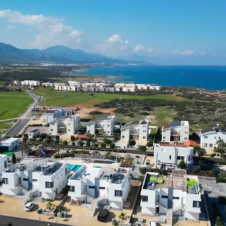 Cozy Garden Apartment, Terrace Near Sea For Up To 6 People * Akanthou