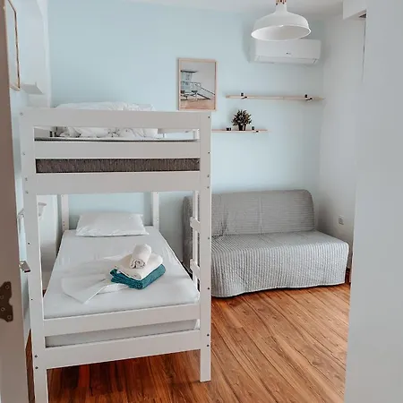 Cozy Garden Apartment, Terrace Near Sea For Up To 6 People * Akanthou