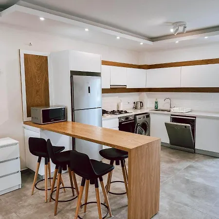 Cozy Garden Apartment, Terrace Near Sea For Up To 6 People Apartamento *