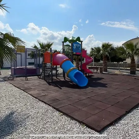 Cozy Garden Apartment, Terrace Near Sea For Up To 6 People Apartment Akanthou