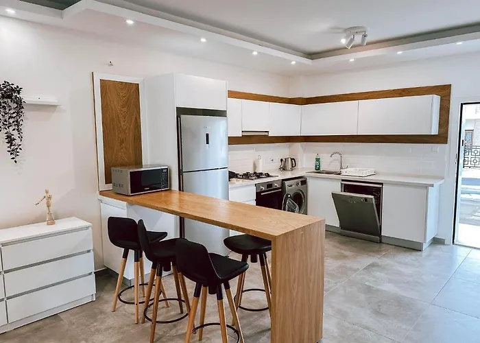 New Cozy Garden Pool & Terrace Near Sea For Up To 6 People Apartment *