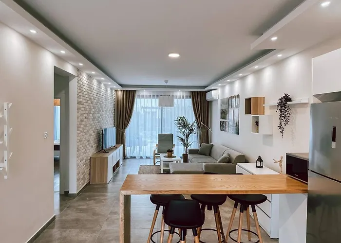 公寓 New Cozy Garden Pool & Terrace Near Sea For Up To 6 People *