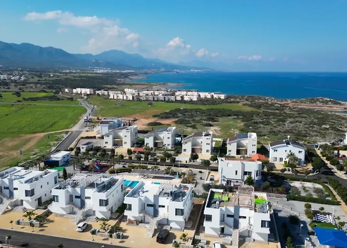 New Cozy Garden Pool & Terrace Near Sea For Up To 6 People * Akanthou