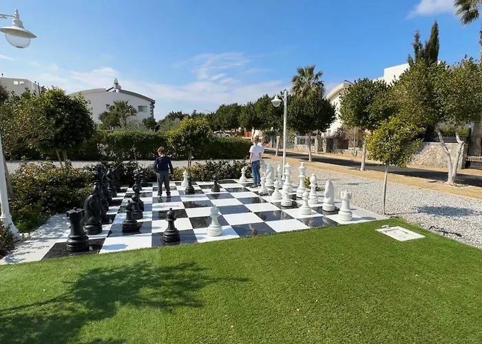 New Cozy Garden Pool & Terrace Near Sea For Up To 6 People Apartment Akanthou