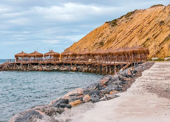 New Cozy Garden Pool & Terrace Near Sea For Up To 6 People *